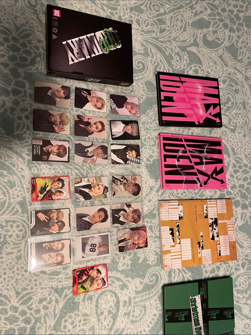 Stray Kids Photo Card And Album Bundle